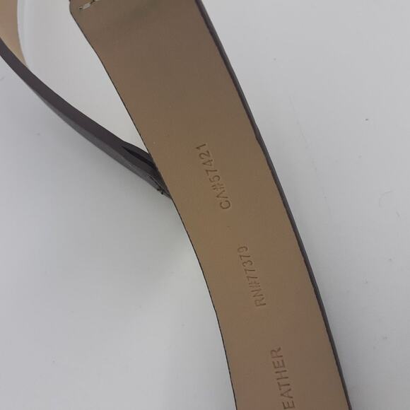 Ann Taylor Loft Burgundy Red Faux Leather Imitation Gold Tone Buckle Size Small - Picture 5 of 12